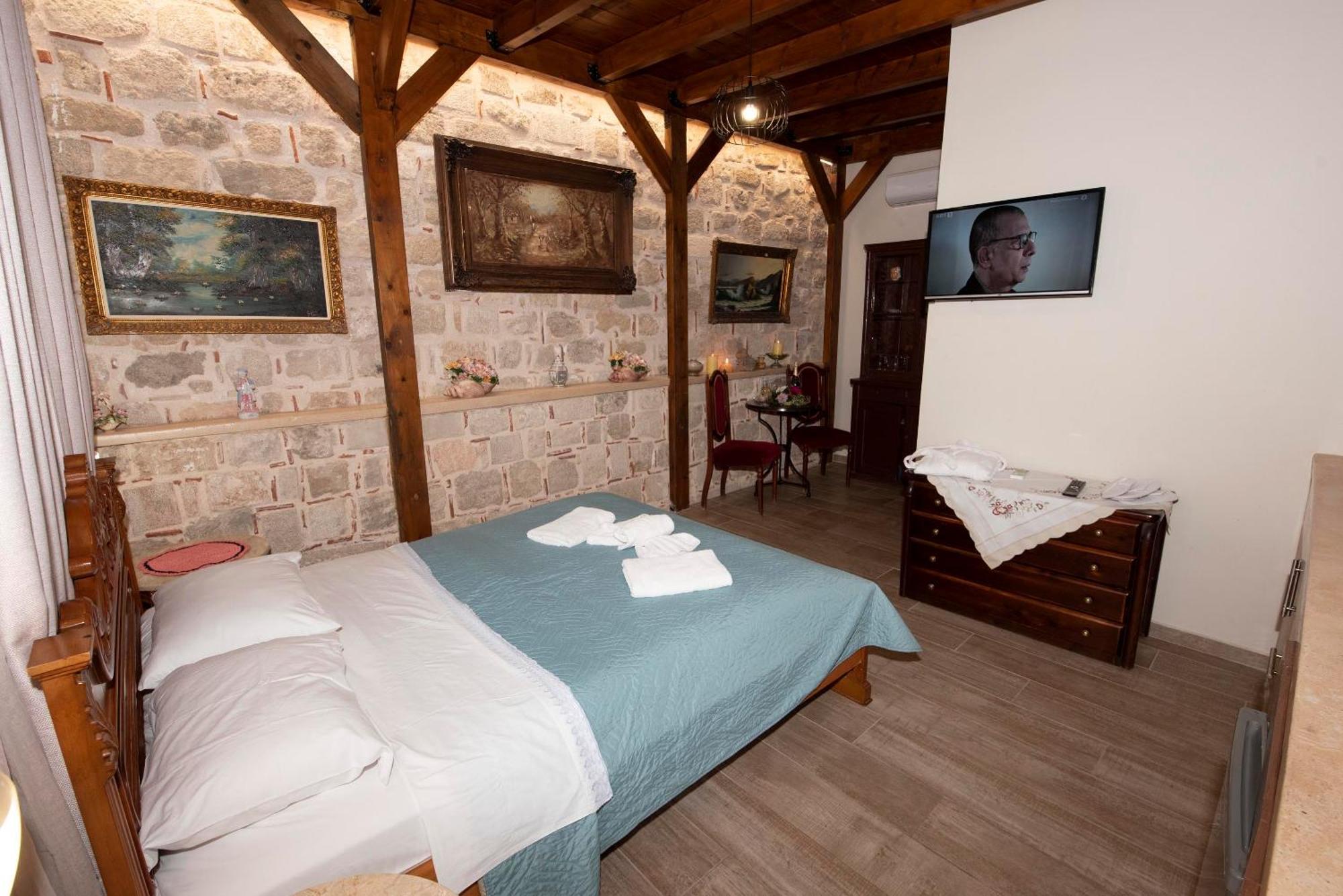 Arionos Rooms - Old Town Rhodes City Exterior photo